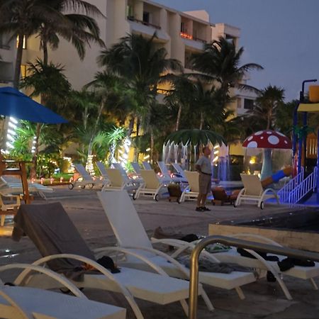 Solymar Condos Канкун Екстериор снимка